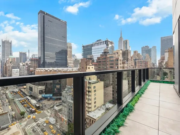 300 West 30th Street image 1 of 15