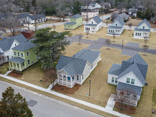 822 Lexington Ave, Cayce, SC 29033