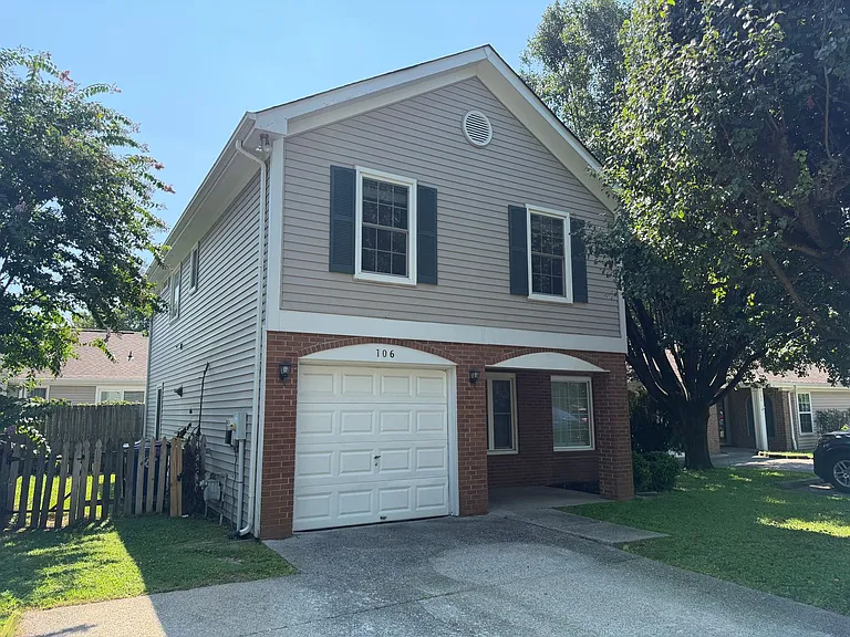 106 Meridian Ct — Photo 1