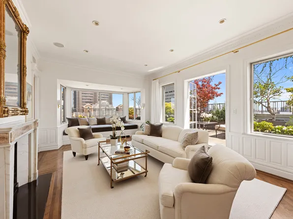 1158 Fifth Avenue image 1 of 15