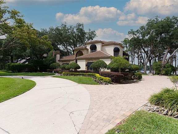 3rd image of 6019 Hammock Woods Dr