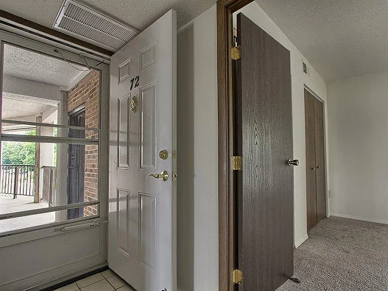 Indian Lookout Apartments — Photo 38