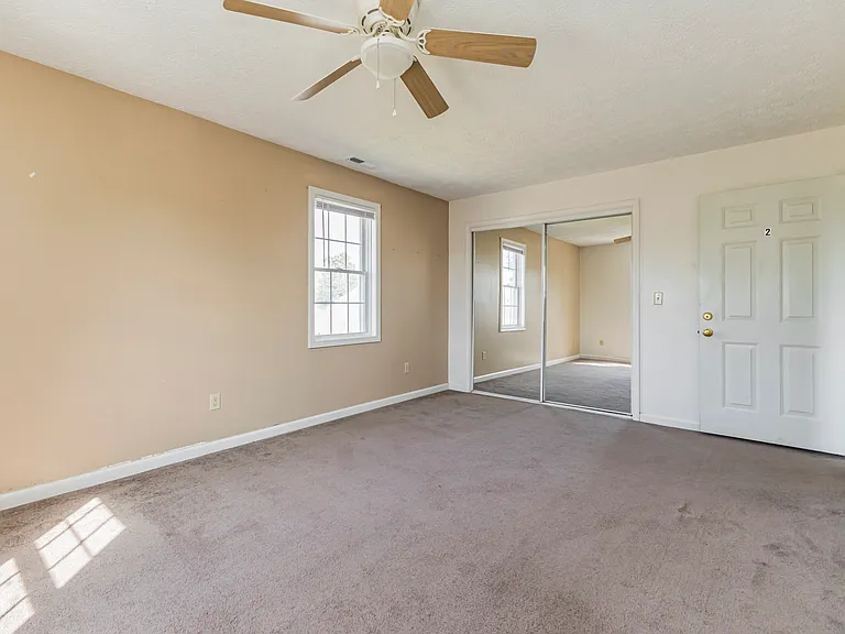 1620 W Jackson St — Photo 28