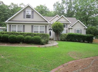 203 Laurel Ln, Lizella, GA 31052