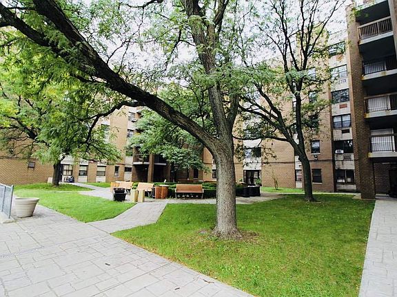 4th image of 831 Bartholdi St APT 2D
