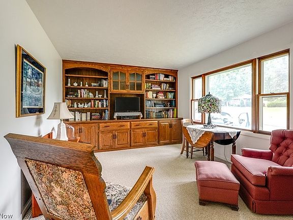 5th image of 862 Ashwood Dr