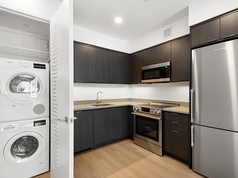 662 Pacific St #17M — Photo 5
