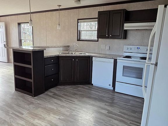 4th image of 20 S Kenny Dr