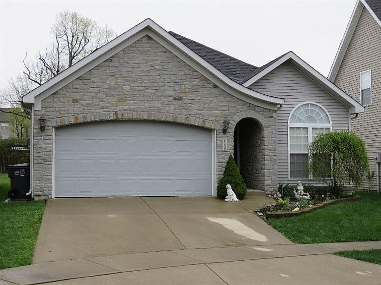 1st image of 2308 Lilac Park