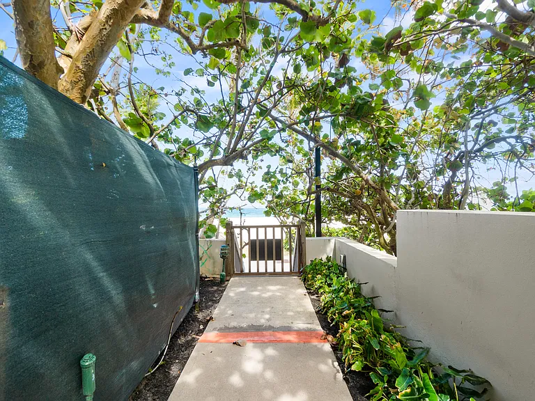 2335 S Ocean Blvd E #C-9 — Photo 45