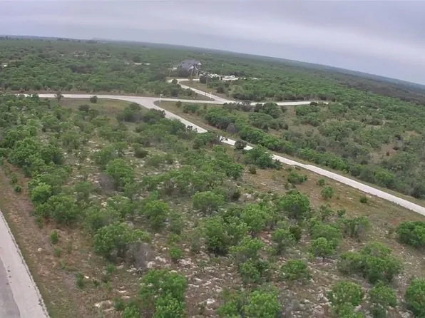 195 Somerset Hills Dr, Graford, TX 76449