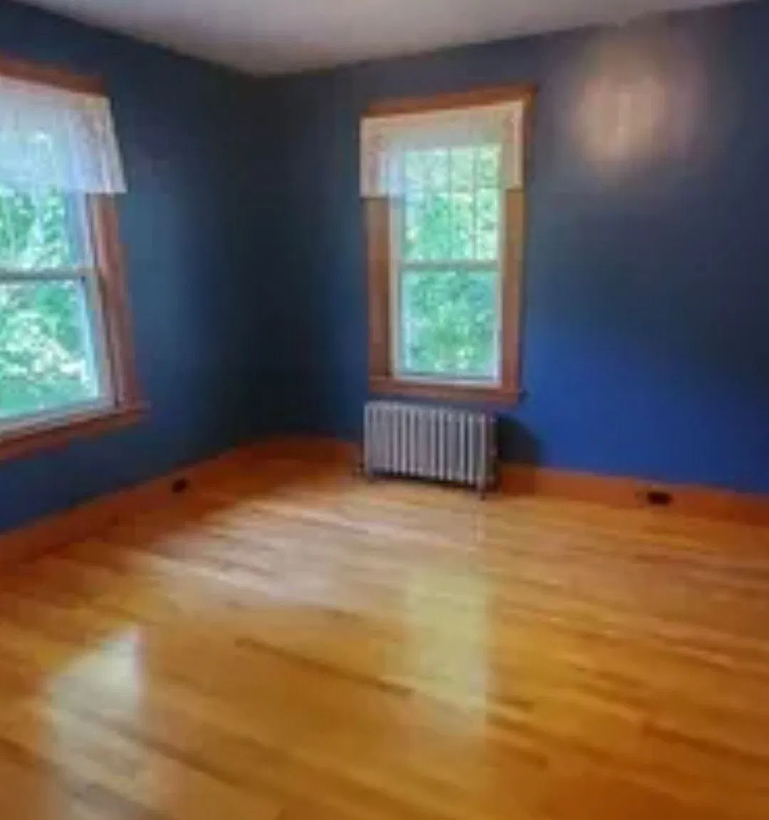 126 Lincoln Ave — Photo 2