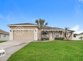 2719 Highlands Creek Dr, Lakeland, FL 33813