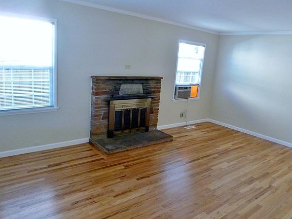 5th image of 1135 Carmel Way