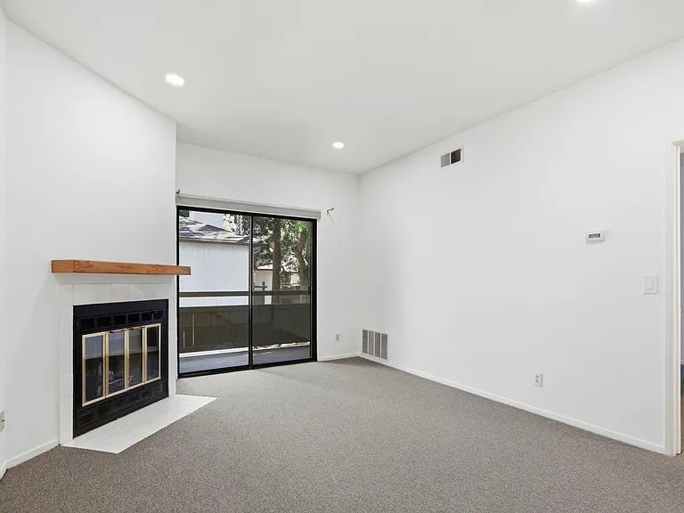 1850 Tradan Dr — Photo 9