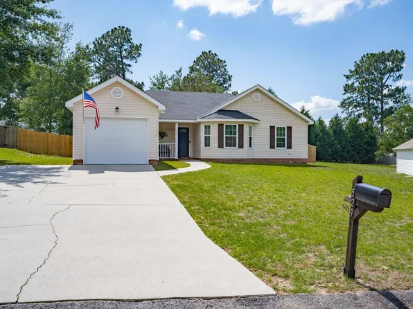 529 Edinburgh Ct, Warrenville, SC 29851
