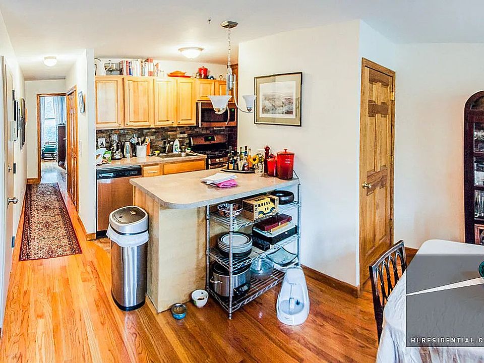 1st image of 54 Saint Johns Pl APT 3