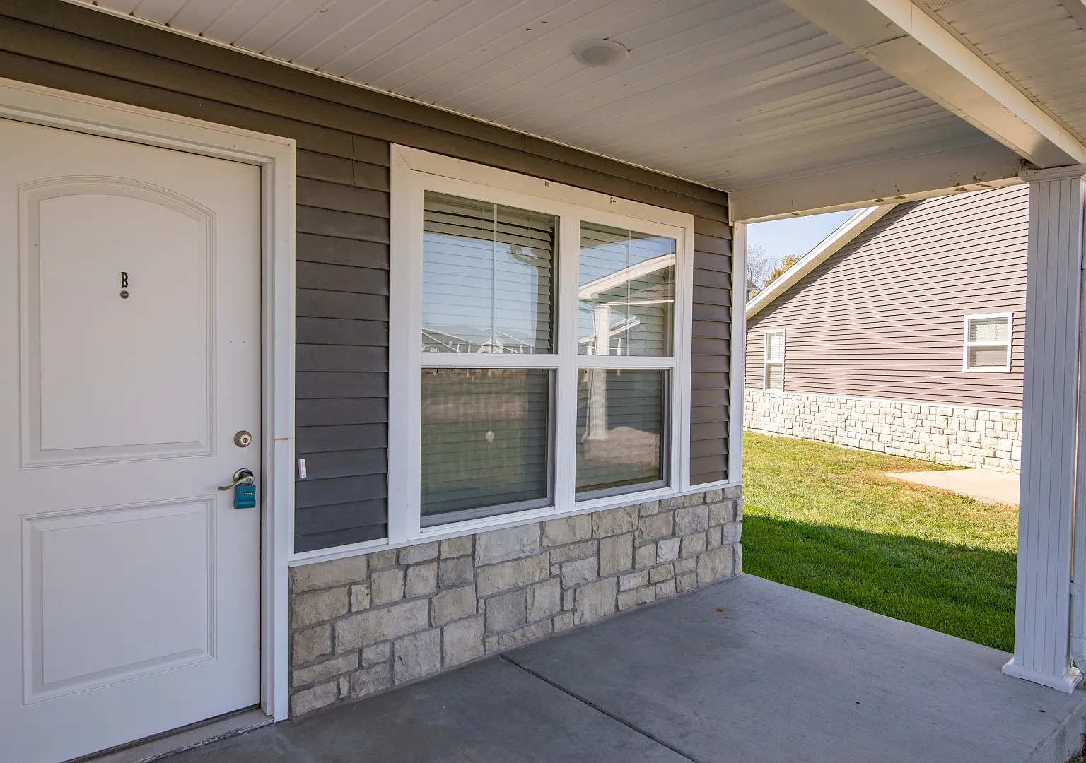 416A Lincoln Ave, Elizabethtown — Photo 2