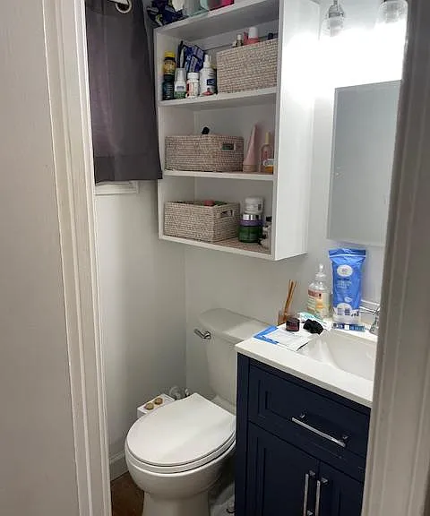 Revovated bathroom. Everything new as of 1.5 years ago.