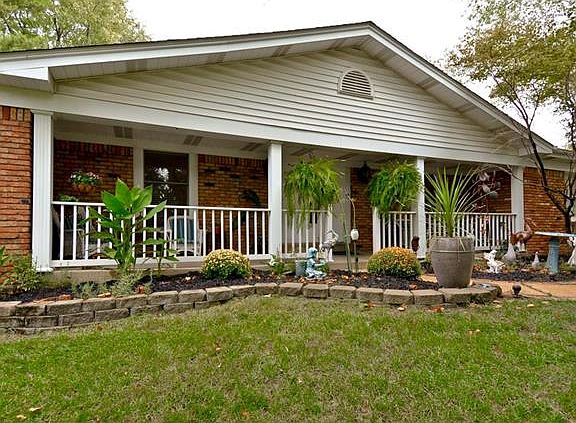2nd image of 1579 Englebrook Dr