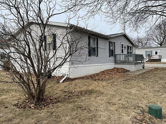 2nd image of 605 Pine St #18