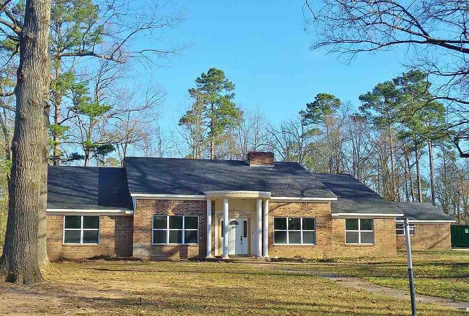 1st image of 6 Wild Oak Cir