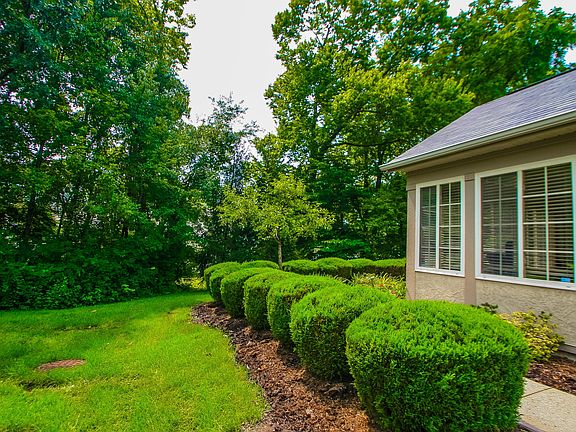 2nd image of 7754 Blue Juniper Dr