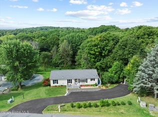 52 Scott Dr, Troy, NY 12180