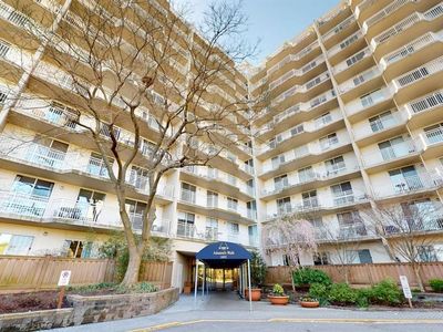 1055 River Rd APT 209, Edgewater, NJ, 07020
