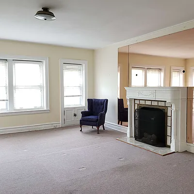 Rented by Roz Khan, LREB | media 3