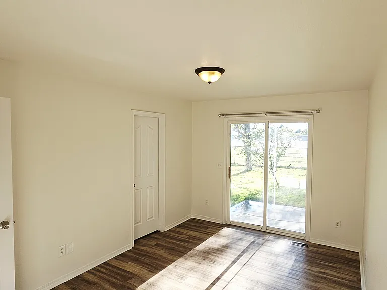 649 N Celeste Ave — Photo 13