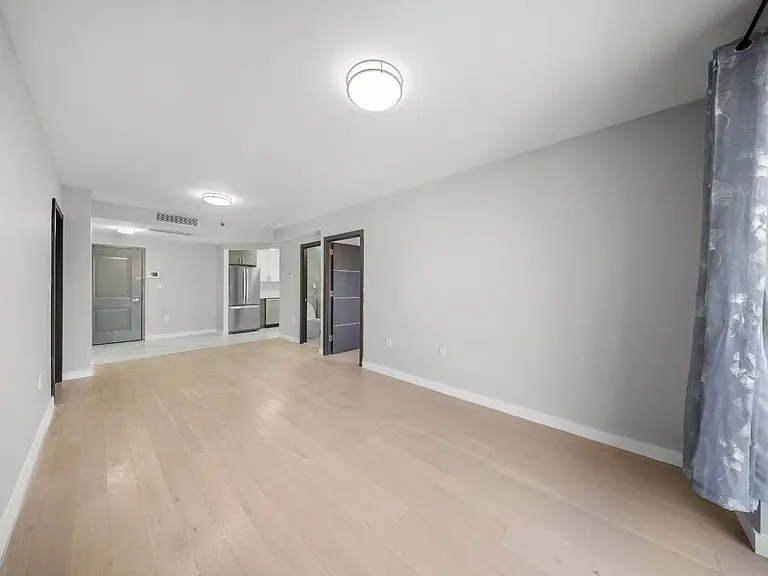 70-09 45th Ave #3D — Photo 9