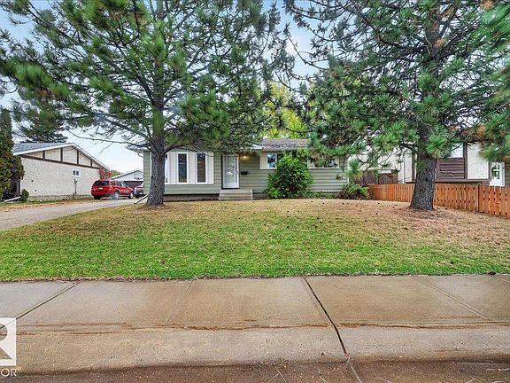 3rd image of 4709 45th St