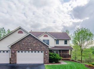1100 Trappers Ct, Lino Lakes, MN 55038