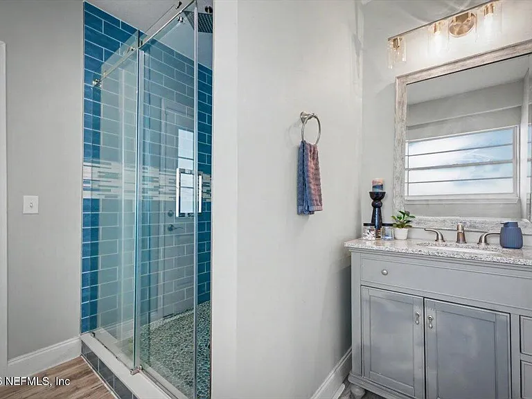 719 S Shores Rd #2 — Photo 32