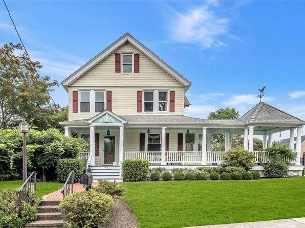 145 Sidney Street, Oyster Bay, NY 11771