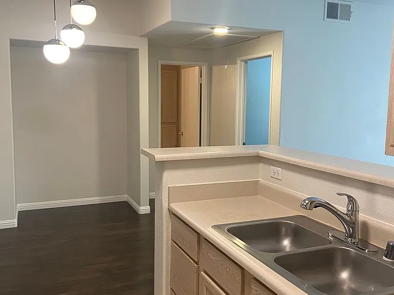 2615 W Gary Ave #2037 — Photo 8