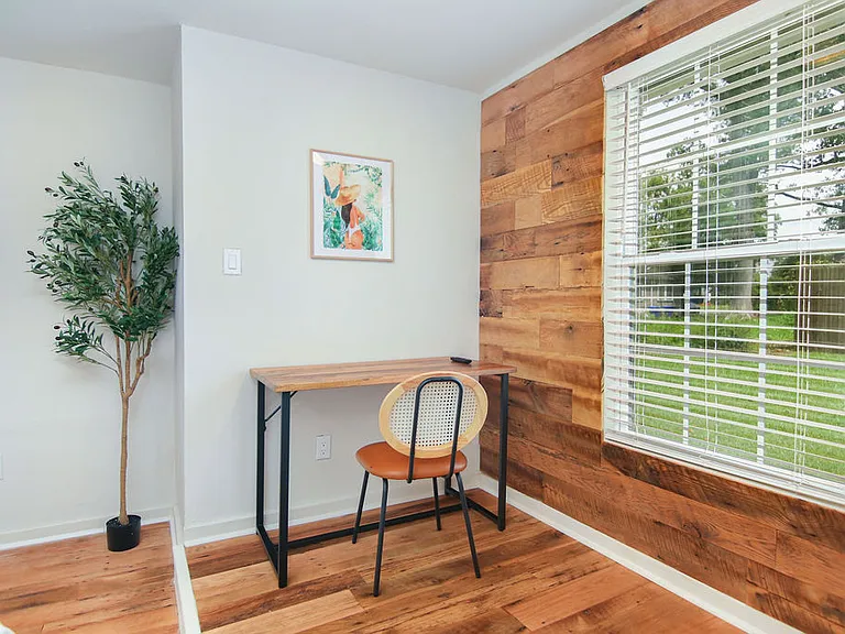 4208 S Rhett Ave #E — Photo 16