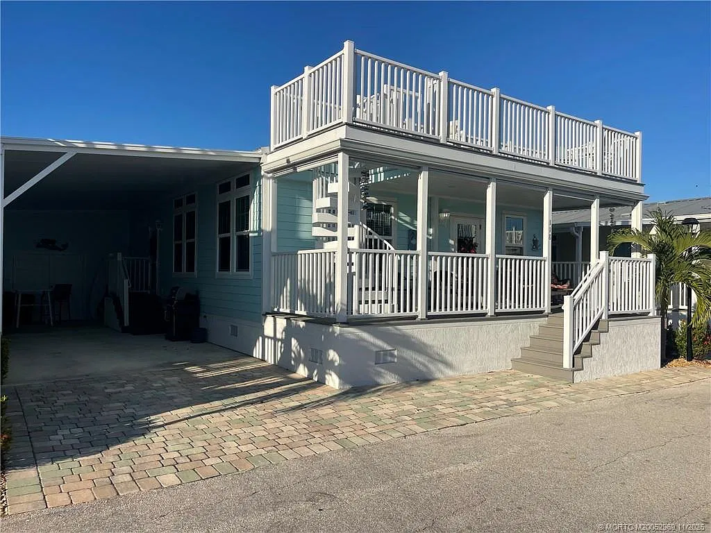 2 bed, 2.0 bath, 1200 sqft, $4,800 — Photo 2