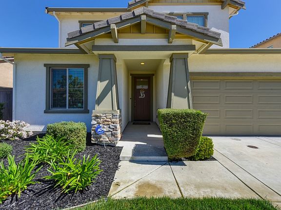 4th image of 3029 Ferncliff Way