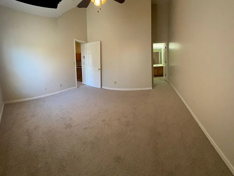 160 Wexford Dr #301 — Photo 26