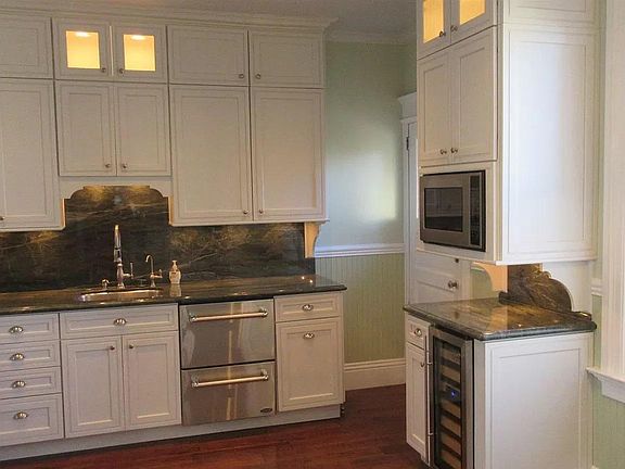 All stainless appliances
