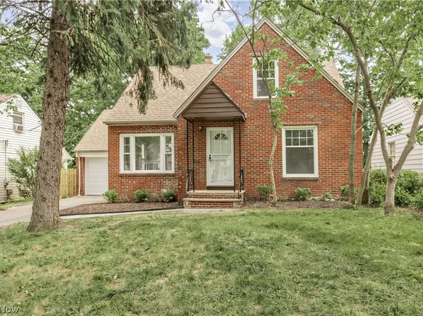 17917 McCracken Rd, Maple Heights, OH 44137