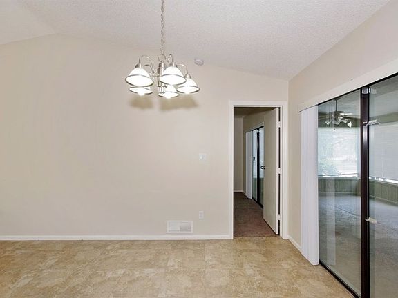 3rd image of 266 Stillwater Dr