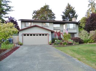 9826 NE 204th Pl, Bothell, WA 98011