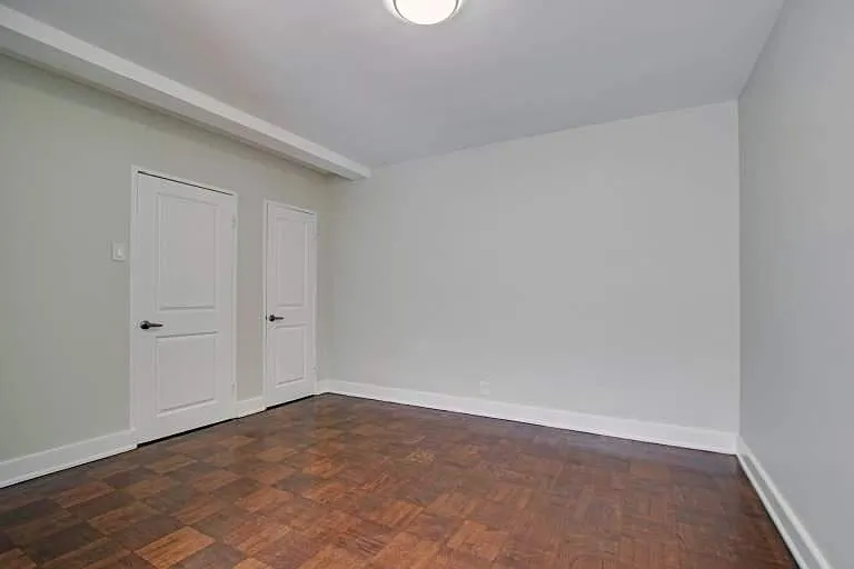 1596 Bathurst St #207 — Photo 9