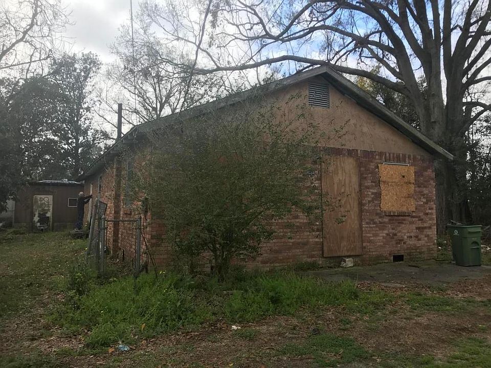 1st image of 4534 Dignan St