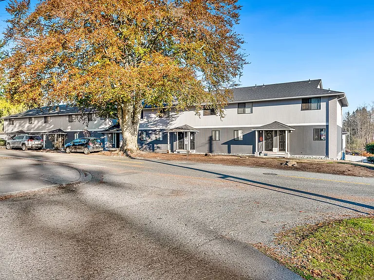 LSLV Lakeshore Lakeview — Photo 16