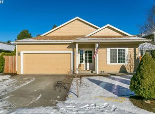 39927 Mitchell Ct, Sandy, OR 97055