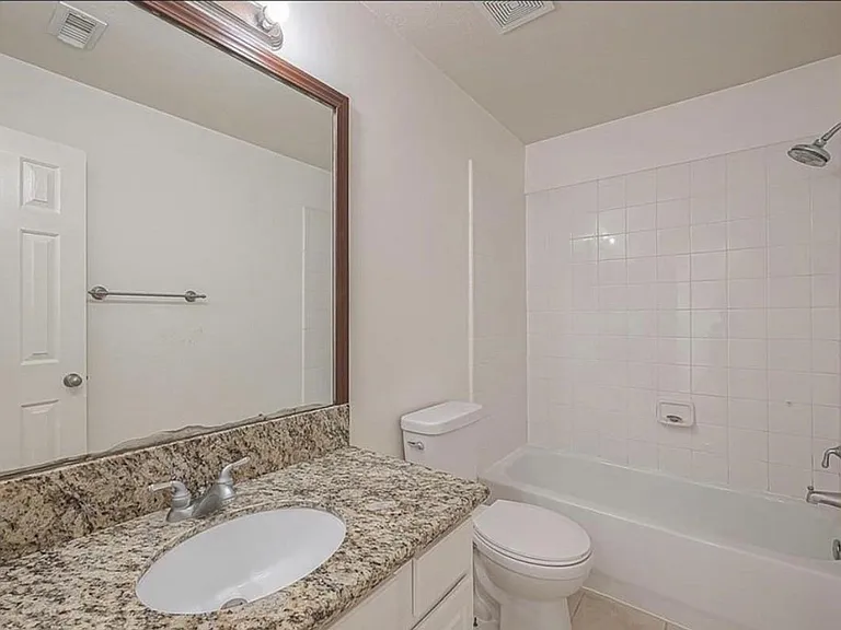 10819 Waterfern Ct — Photo 13